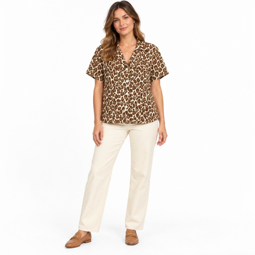 Liz Claiborne Lizwear Leopard Print Rayon Short Sleeve Button Down Shirt SMALL